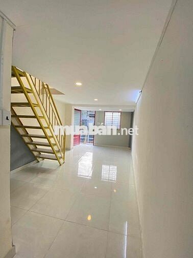 CHO THUÊ PHÒNG 1 TRỆT 1 LẦU KHÔNG GIỚI HẠN NGƯỜI VÀ XE NGAY ĐH IUH GV