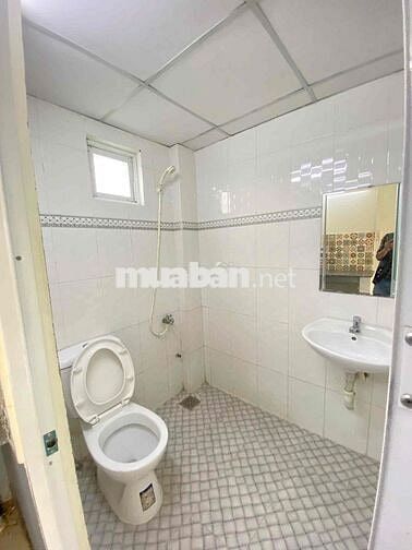 CHO THUÊ PHÒNG 1 TRỆT 1 LẦU KHÔNG GIỚI HẠN NGƯỜI VÀ XE NGAY ĐH IUH GV