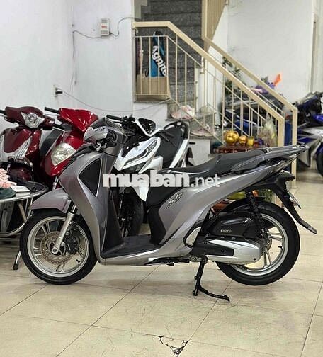 Honda SH 150 2017 Bạc Poche.Mẫu Cũ Siêu .