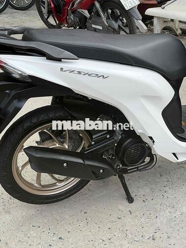 Honda Vision Trắng đen