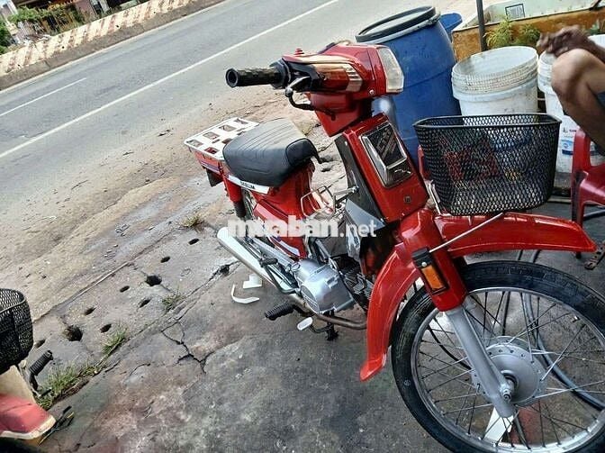 Honda Citi màu Đỏ co giay to