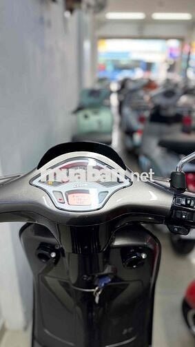 Piaggio Vespa 2018 Xám Lambo