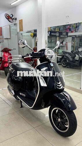 Piaggio Vespa GTS Đen 7000 km