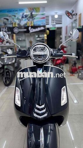 Piaggio Vespa GTS Đen 7000 km