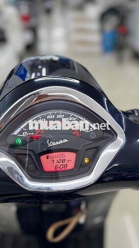 Piaggio Vespa GTS Đen 7000 km