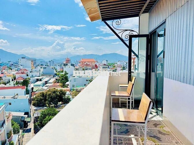 Cho thuê căn hộ studio Dã Tượng – đi bộ ra biển