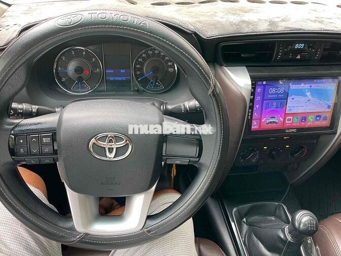 Toyota Fortuner 2018 Bạc Số sàn