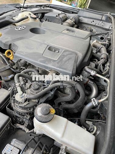 Toyota Fortuner 2018 Bạc Số sàn