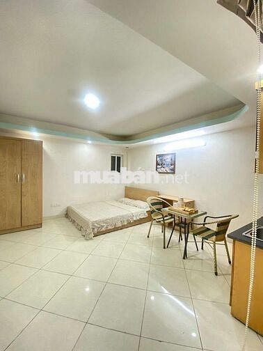 Chính chủ cho thuê 30m2 thang máy khép kín Nguyễn Ngọc Vũ
