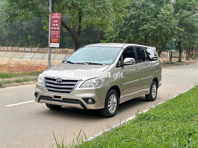 Bán Toyota innova 2014 bản đủ E xịn phom mới