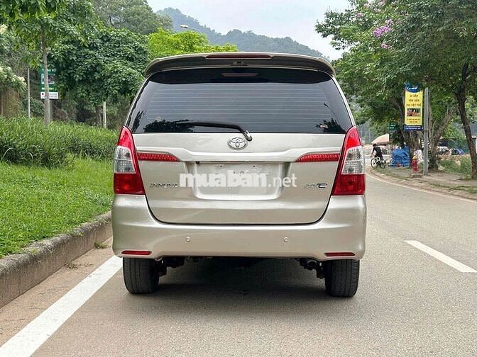 Bán Toyota innova 2014 bản đủ E xịn phom mới