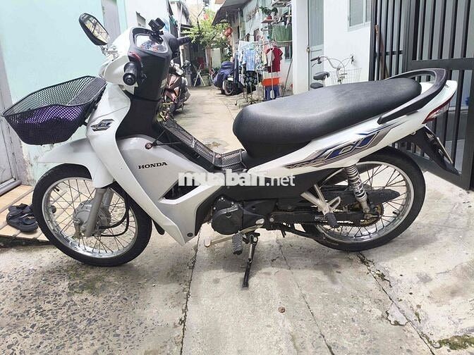 Honda Wave Alpha Trắng bạc