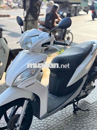 Honda Vision 2013 màu Trắng