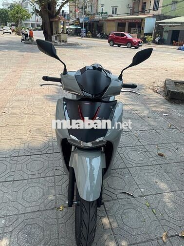 Honda SH125i Thể thao Xám đỏ đen 2026