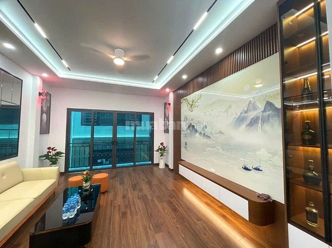 Nhà đẹp Thanh Xuân, hoàng văn thái,  ô tô vào nhà ở ngay, mặt tiền 4.5