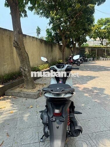 Honda SH125i Thể thao Xám đỏ đen 2026