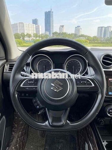 Suzuki Swift GLX 2019 Trắng 70.000 km
