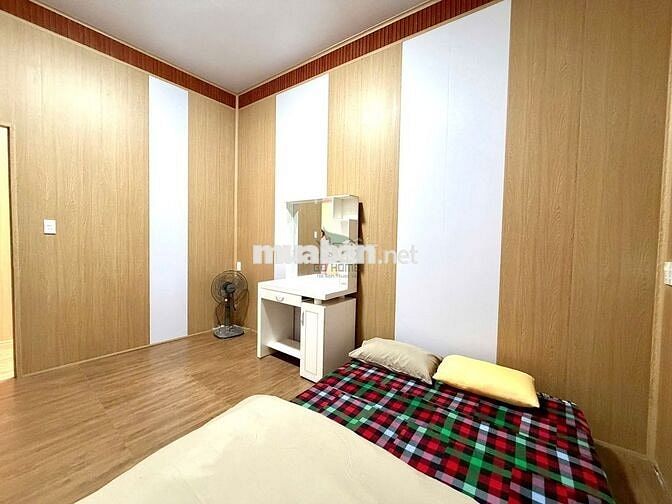 CHO THUÊ CĂN HỘ 1 PHÒNG NGỦ FULL NỘI THẤT CÓ CỬA SỔ ĐƯỜNG HÙNG VƯƠNG