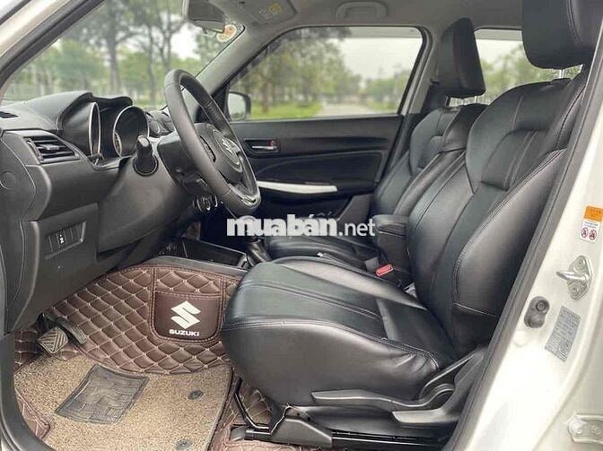 Suzuki Swift GLX 2019 Trắng 70.000 km