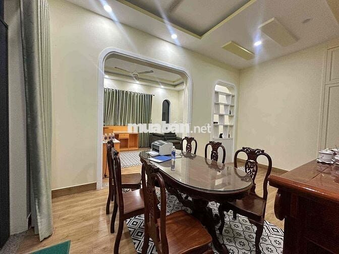 NHÀ BIỆT THỰ 1000m tt hoc mon gần thcs nguyễn thị minh khai
