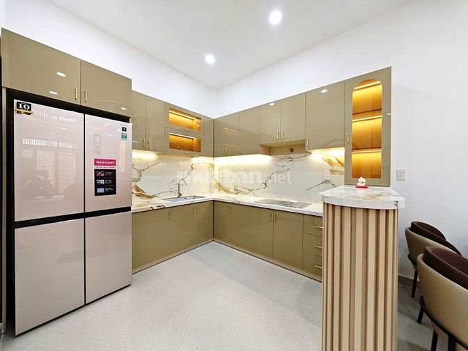 Sát Phạm Văn Đồng - Nhà 64m2 ngay Chợ Cầu Đỏ - Nở hậu 6.8m - 7.45 Tỷ