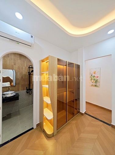 Sát Phạm Văn Đồng - Nhà 64m2 ngay Chợ Cầu Đỏ - Nở hậu 6.8m - 7.45 Tỷ