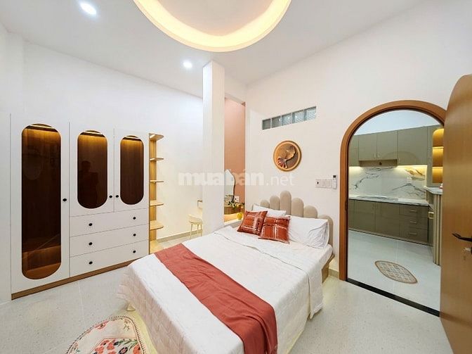 Sát Phạm Văn Đồng - Nhà 64m2 ngay Chợ Cầu Đỏ - Nở hậu 6.8m - 7.45 Tỷ