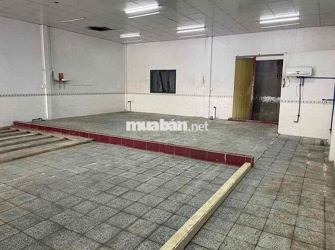 Nhà kho 10x20m sẵn điện 3pha mặt tiền KDC Long Thịnh