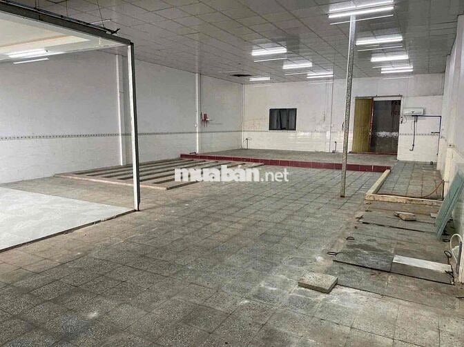 Nhà kho 10x20m sẵn điện 3pha mặt tiền KDC Long Thịnh