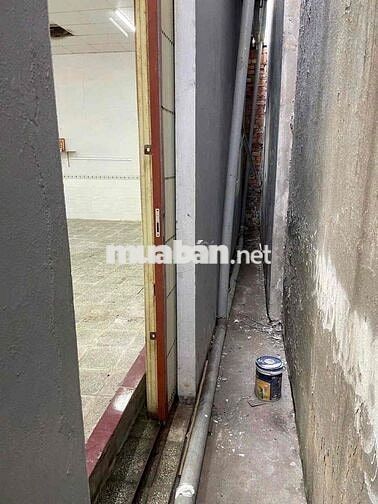 Nhà kho 10x20m sẵn điện 3pha mặt tiền KDC Long Thịnh