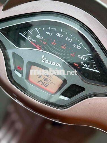 Piaggio Vespa Sprint 2017 Hồng 19000 km