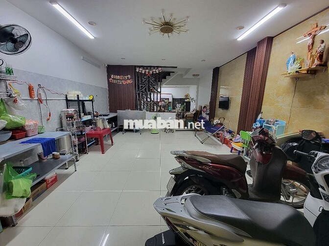 Cho thuê nhà hẻm xe hơi 803 HTP Q7