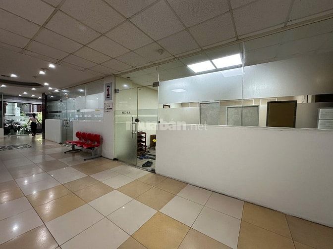 36m2 VP tại số 18/11 Thái Hà. Giá 10 triệu. Chủ nhà trực tiếp quản lý 