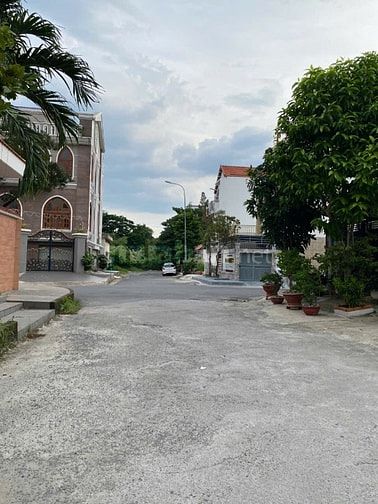 Bán nhanh biệt thự phố mặt tiền đường số 8, Phường Hiệp Bình (HBC cũ)