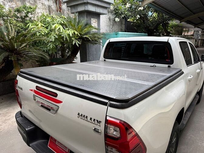 Toyota Hilux 2024 2.4AT Trắng 28.077km