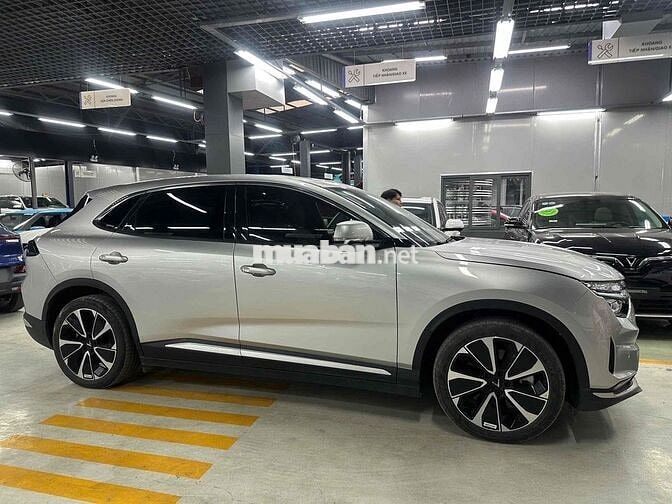 Vinfast VF8 Plus 2023 Bạc / Nâu pin SDI 63.000km