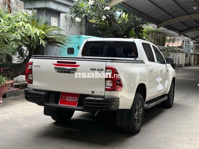 Toyota Hilux 2024 2.4AT Trắng 28.077km
