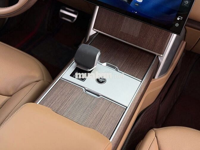 Range Rover Autobiography LWB 3.0 AWD 2024 hybrid 