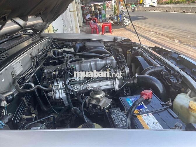 Ford Everest Vàng cát