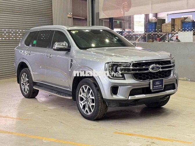 Ford Everest Titanium 2022 Bạc 84.000km