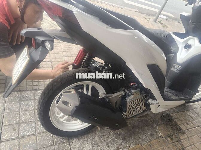 Honda Vario màu Trắng150
