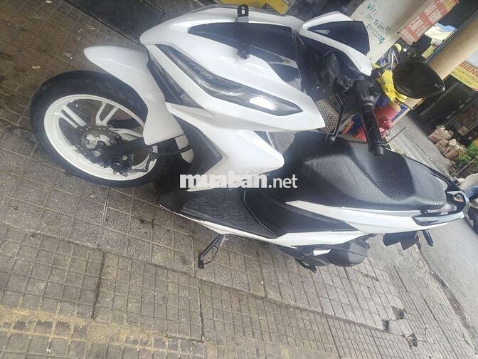 Honda Vario màu Trắng150