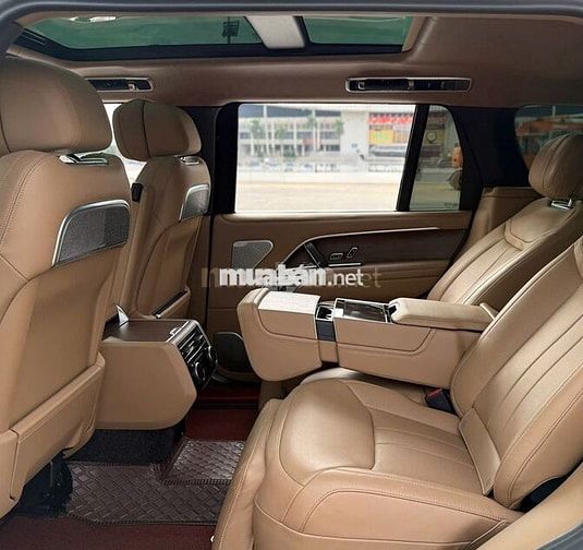 Range Rover Autobiography LWB 3.0 AWD 2024 hybrid 