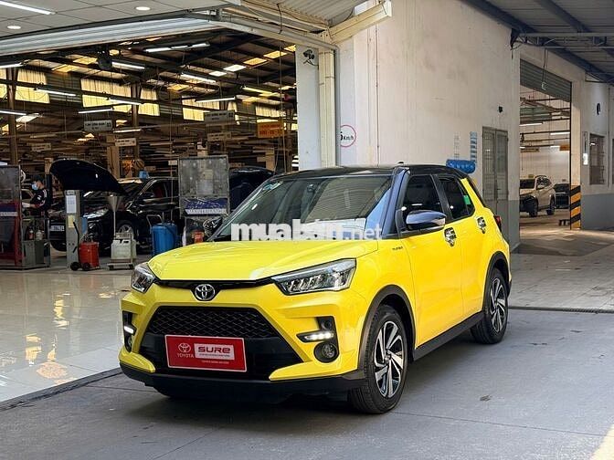 Toyota Raize 2024 Vàng đen 5814 km