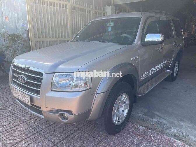 Ford Everest Vàng cát