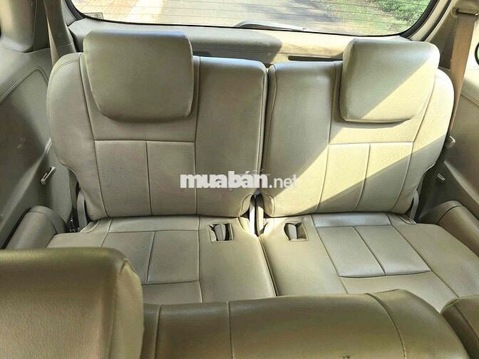 Toyota Fortuner G 2011 Bạc
