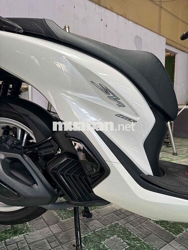 Honda SH 160i ABS 2025 Trắng Đen 6600 km