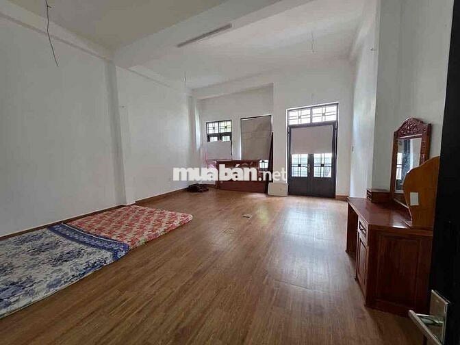 CHO THUÊ NHÀ 1 TRỆT 3 LẦU MẶT TIỀN NGÔ ĐỨC KẾ