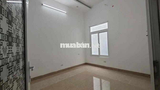 Cho Thuê Nhà Đồng Khởi Tân Lợi Sân Oto- Gần Hoàng Việt, Y Dược