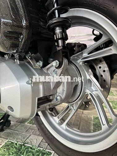 Honda SH 160i ABS 2025 Trắng Đen 6600 km